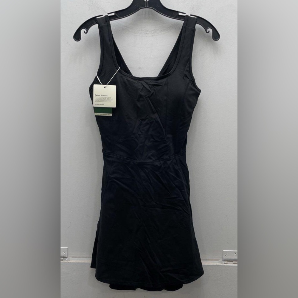 NWT. HALARA, Medium, Classic Black Sleeveless Dress Skort